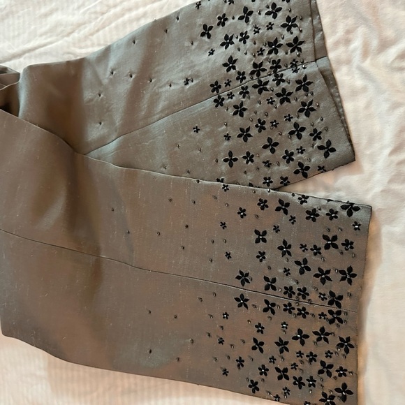 Ann Taylor Pants - Ann Taylor Gray 100% Silk Cropped Pants with Black Floral Design